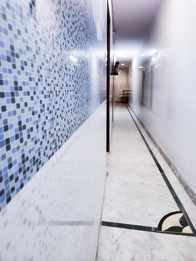 Roomshala 122 Hotel Park View - Near Adarsh Nagar Neu-Delhi Exterior foto
