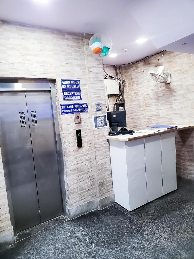 Roomshala 122 Hotel Park View - Near Adarsh Nagar Neu-Delhi Exterior foto